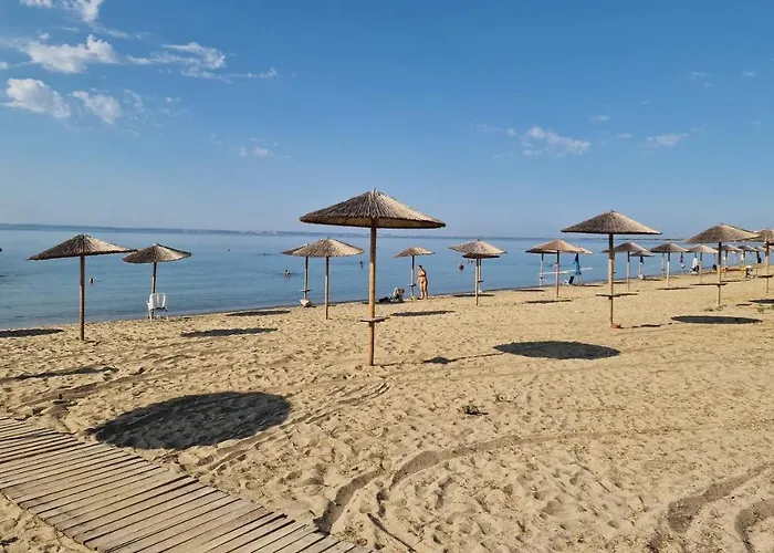 Halkidiki, Family House To Enjoy By The Nyaraló