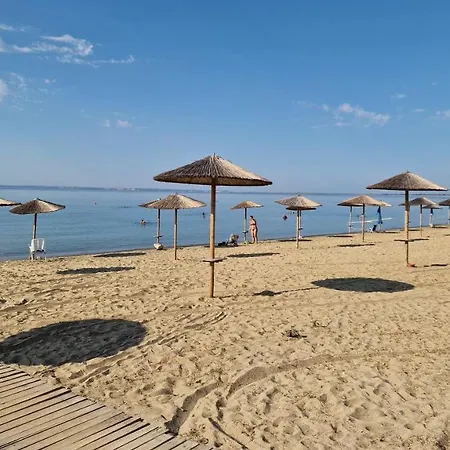 Halkidiki, Family House To Enjoy By The Nyaraló