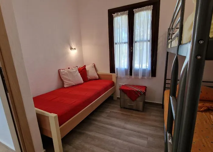 Holiday home Halkidiki, Family House To Enjoy By The Kalyves Polygyrou