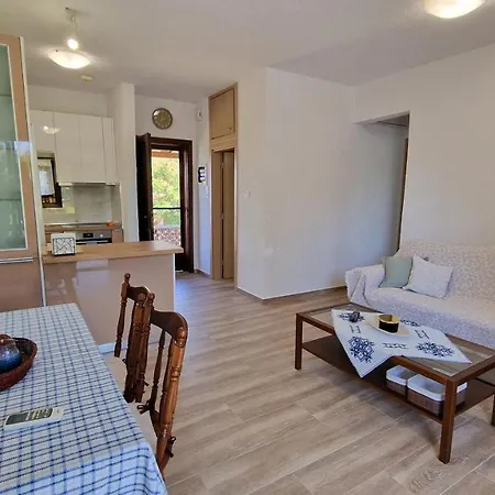 Halkidiki, Family House To Enjoy By The Case de vacanță